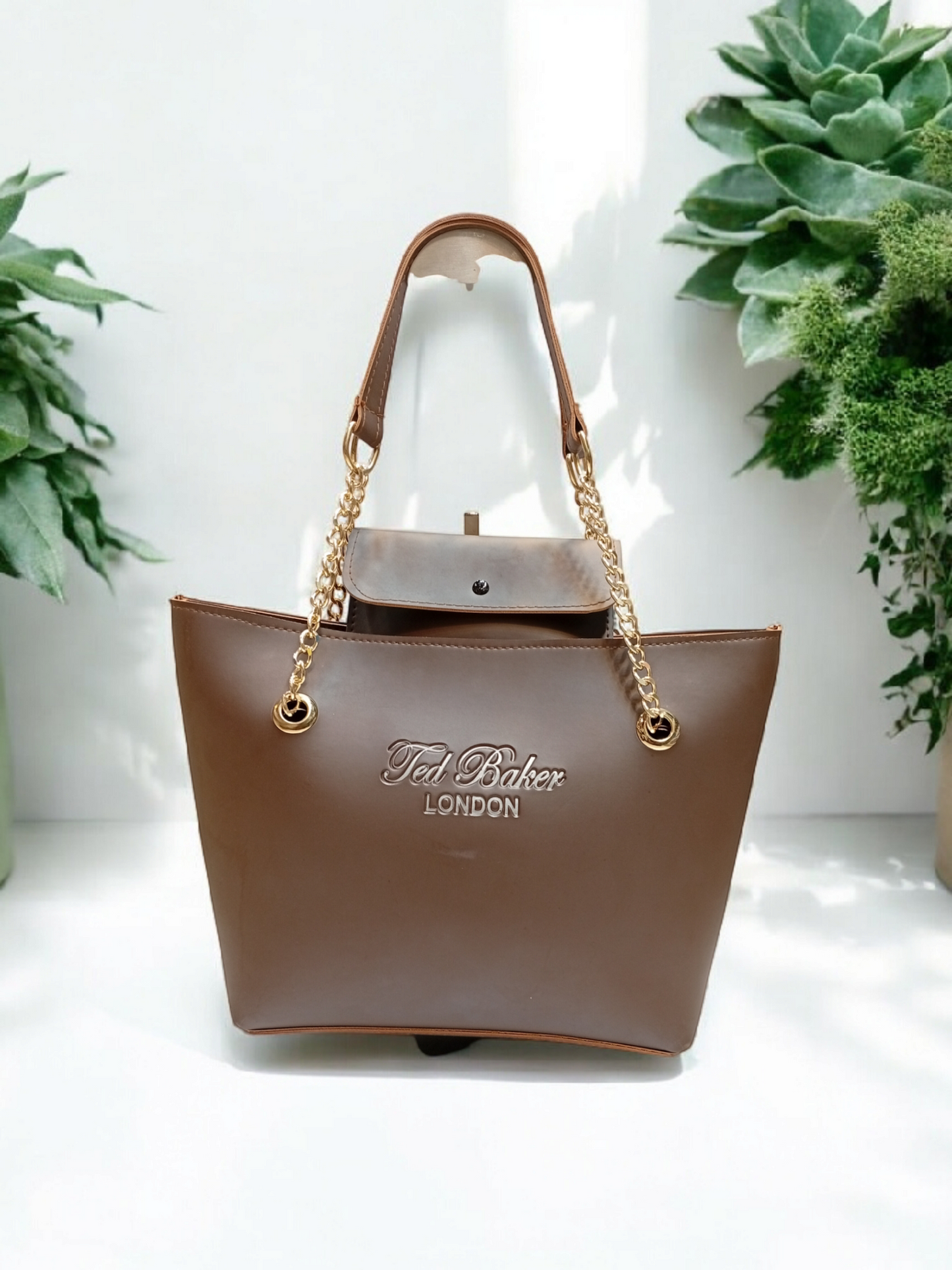 *LONDON TED BAKER BEAUTIFUL LADIES HAND BAGS*