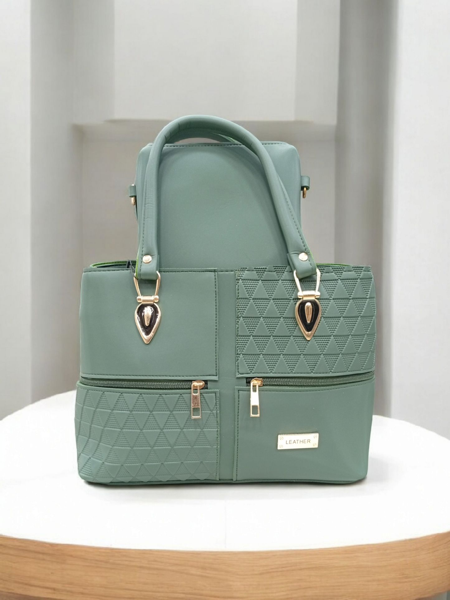 *BEAUTIFUL LADIES HAND BAGS*