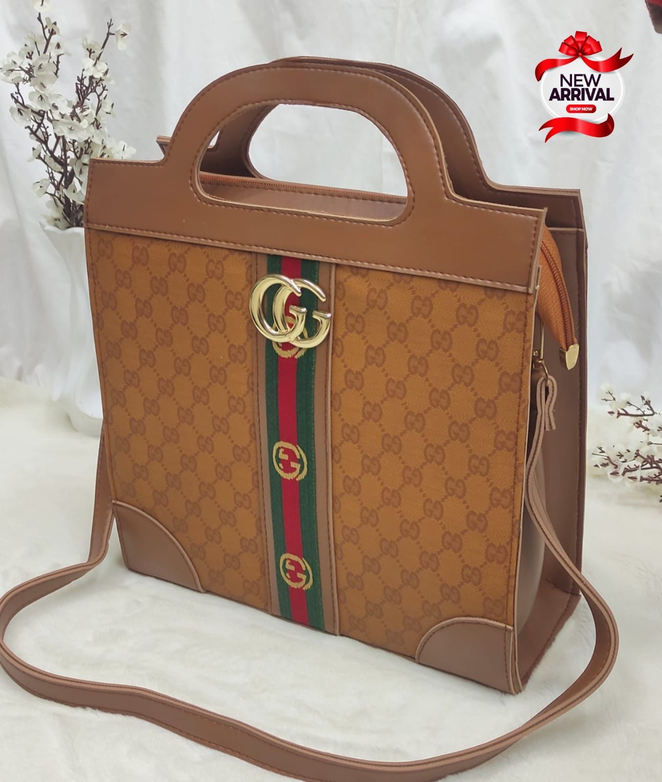 π Gucci HAND Bag for Girls π